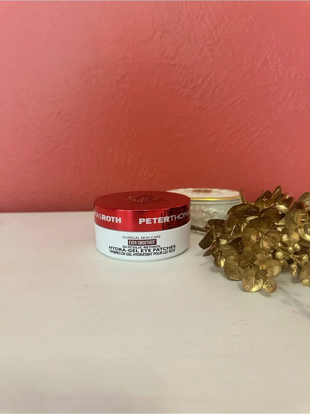 Peter Thomas Roth Red and White Eye Patch Jar